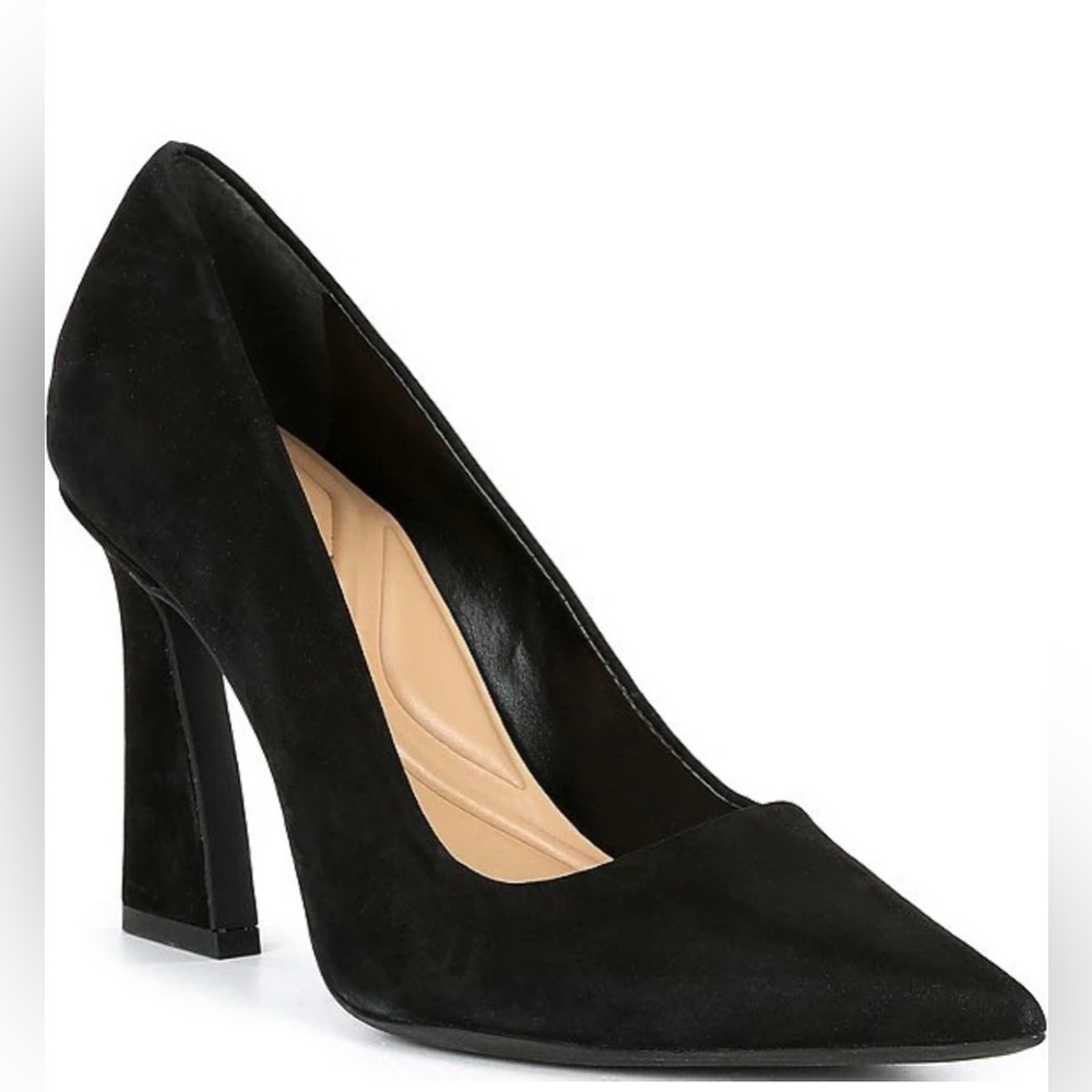 Gianni Bini Elegant Black suede pointy toe block heel Pumps